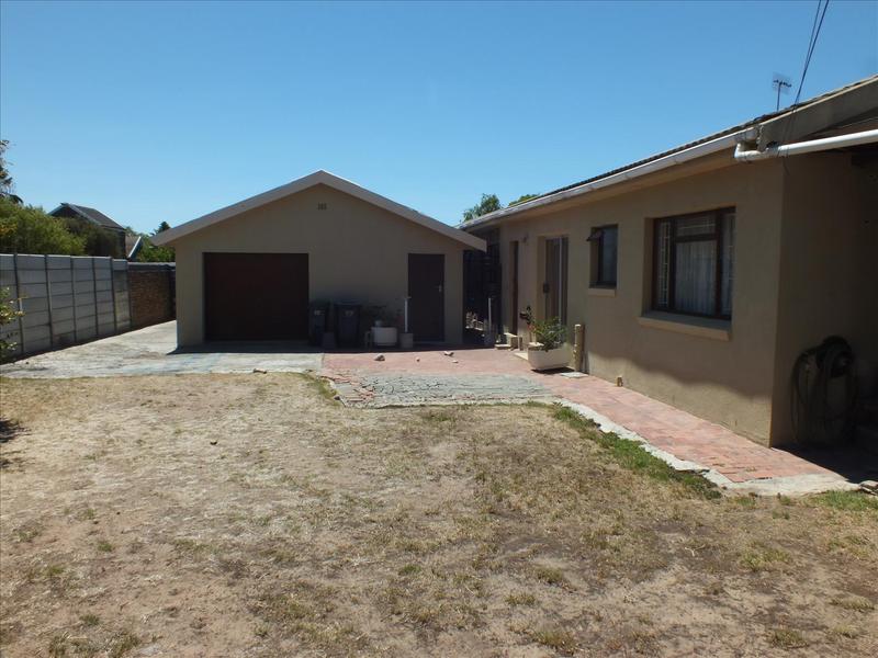 4 Bedroom Property for Sale in Welway Park Western Cape